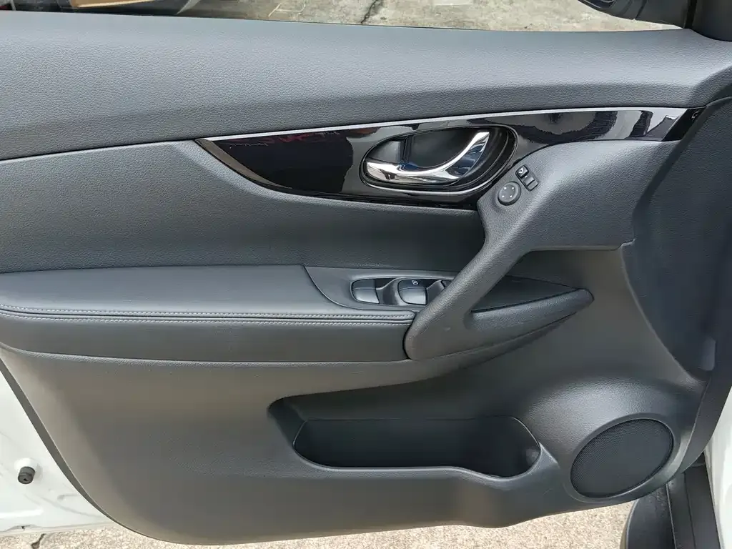 Nissan X-Trail 2022 из CN, фото 5