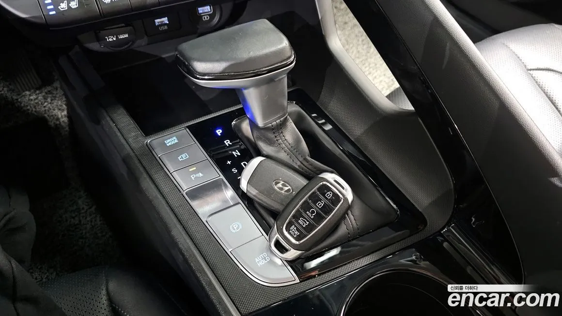 Hyundai AVANTE — фото 2
