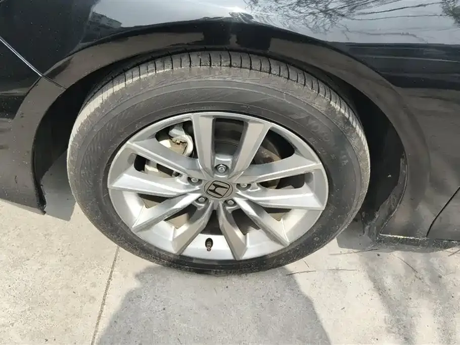 Honda Accord — фото 3