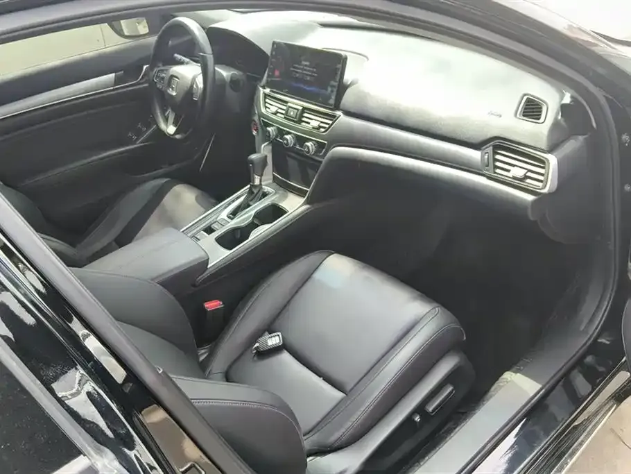 Honda Accord — фото 5