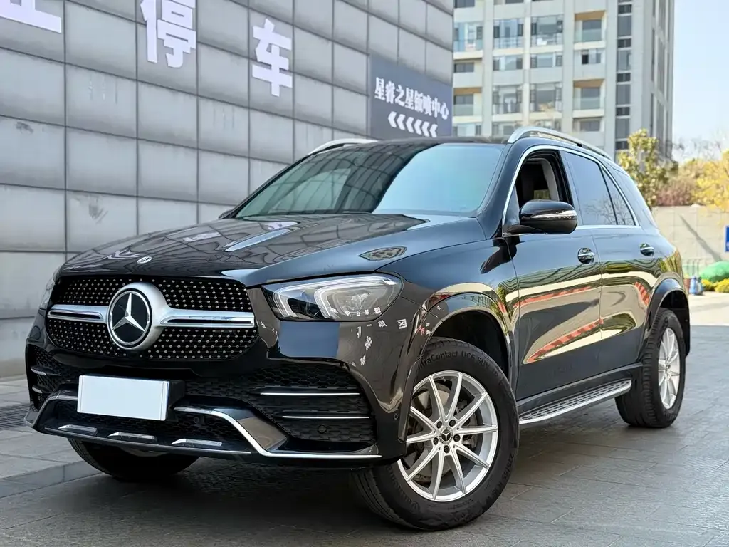 Mercedes-Benz GLE — фото 1