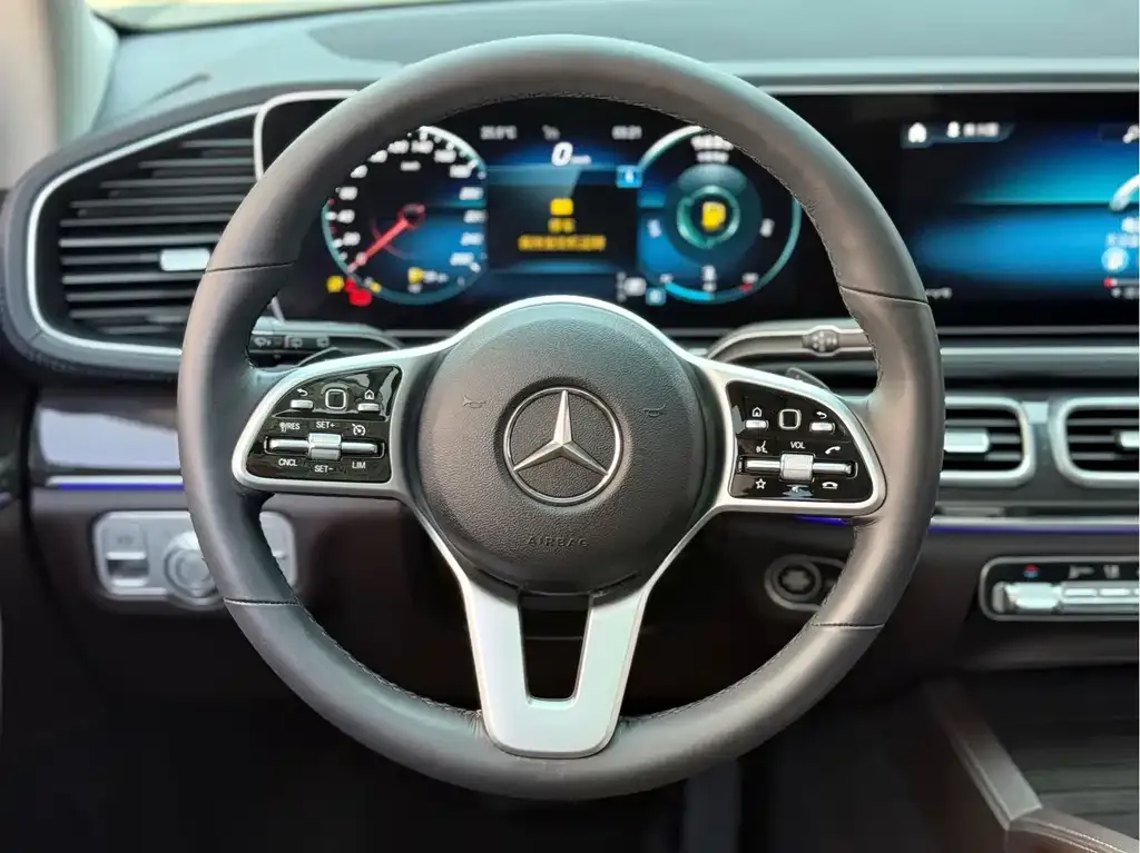Mercedes-Benz GLE — фото 7