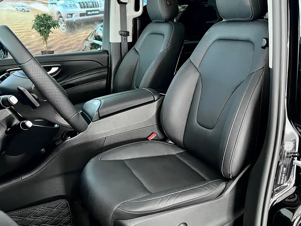 Mercedes-Benz V-Class 2022 из CN, фото 10