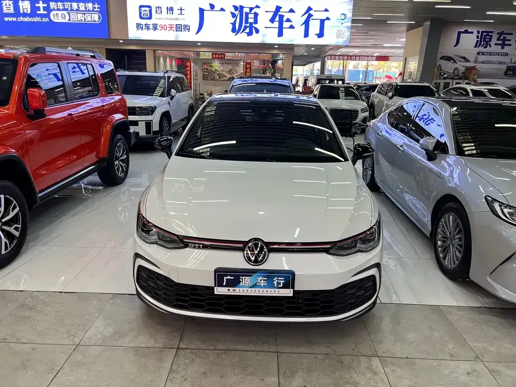 Volkswagen Golf GTI — фото 9