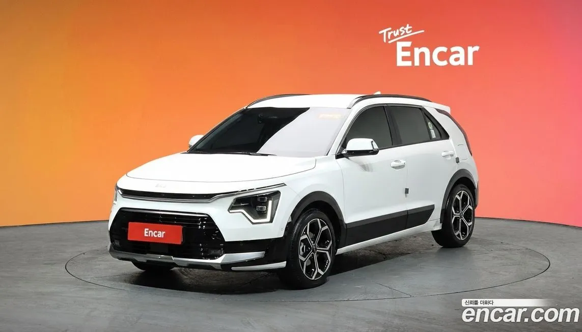 Kia Niro — фото 1