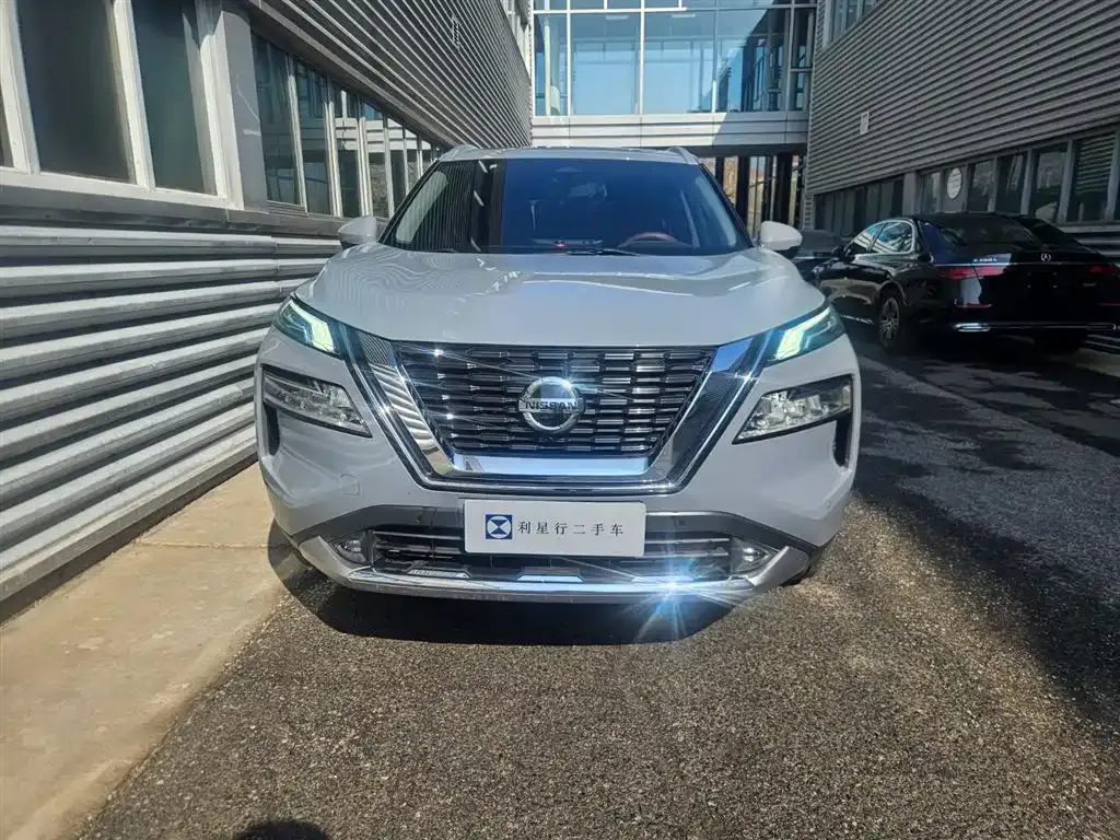 Nissan X-Trail — фото 10