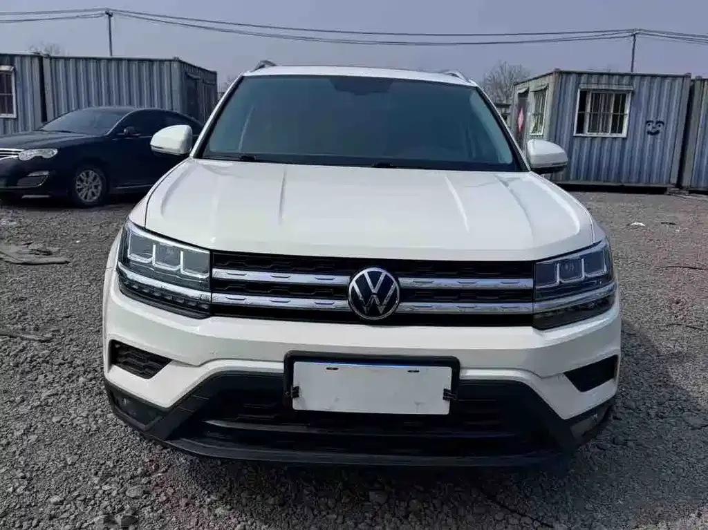 Volkswagen Tharu — фото 2