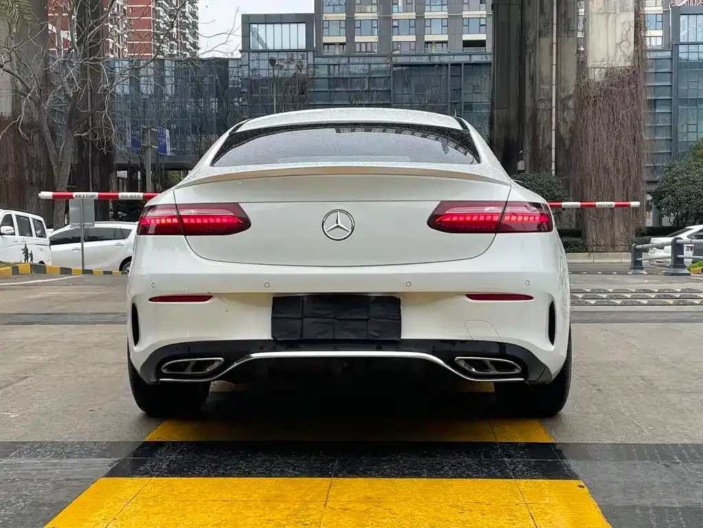 Mercedes-Benz E-Class (Import) — фото 5