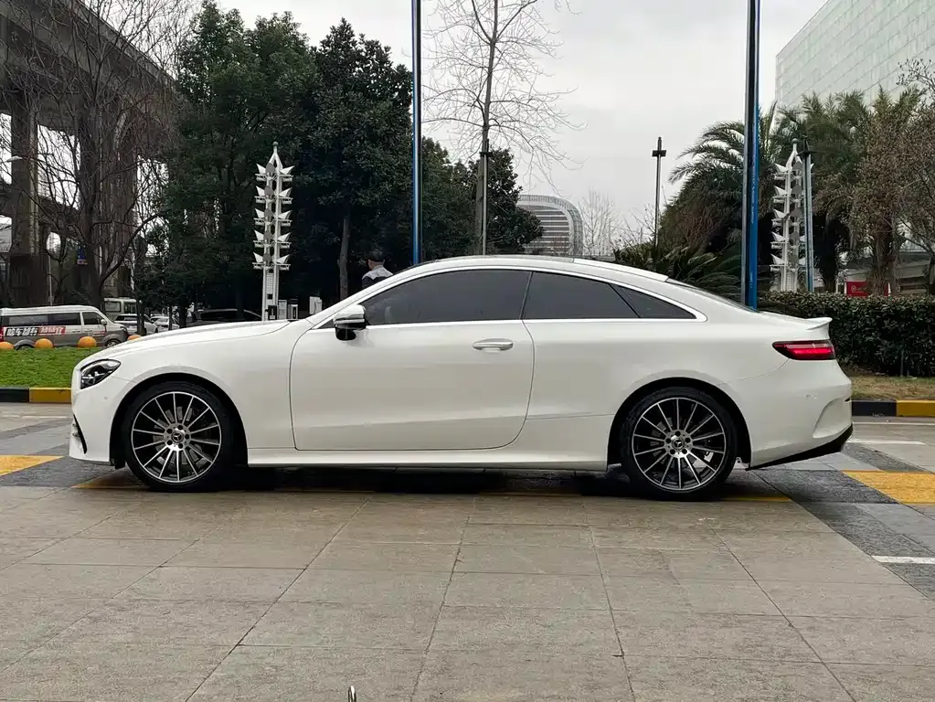 Mercedes-Benz E-Class (Import) — фото 10