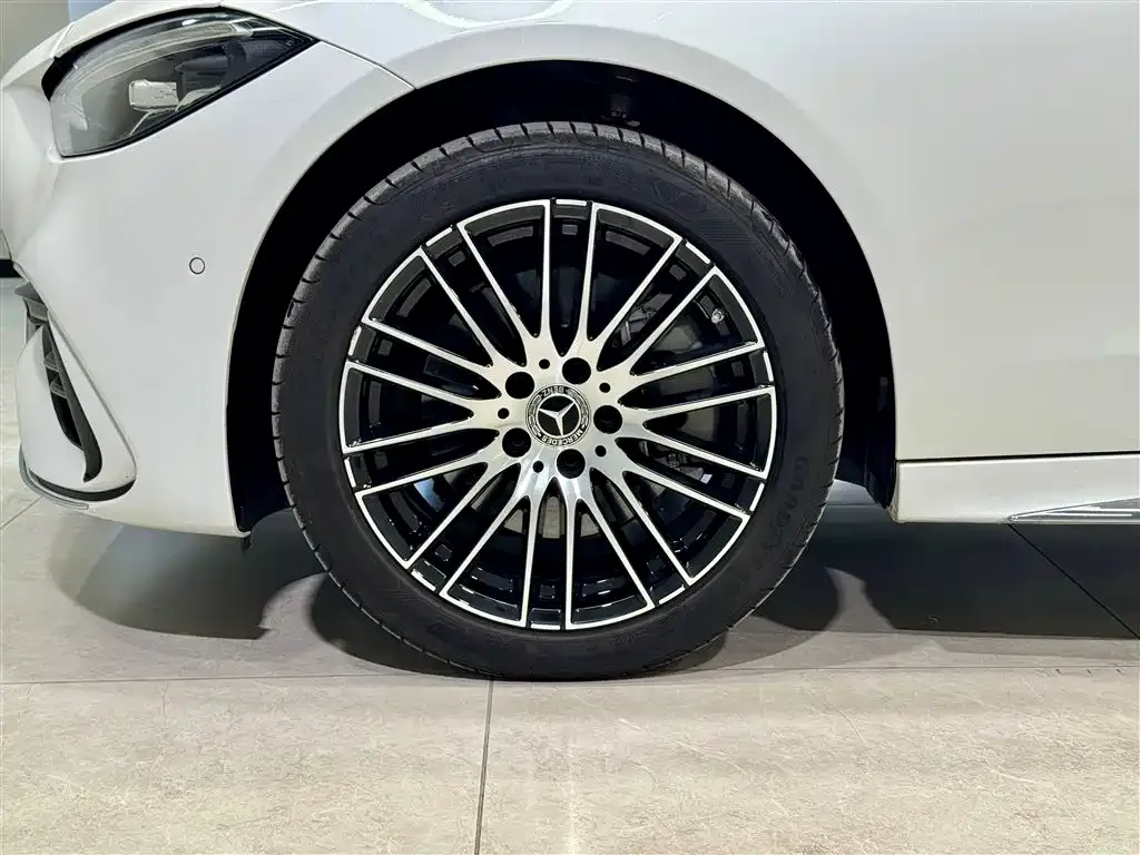 Mercedes-Benz C-Class 2024 из CN, фото 10