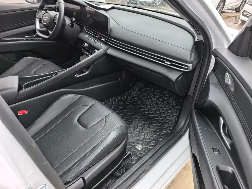 Hyundai Elantra 2024 из CN, фото 6