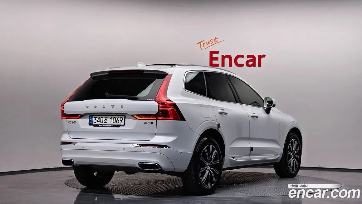 Volvo XC60 — фото 4