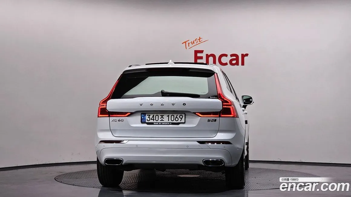 Volvo XC60 — фото 3