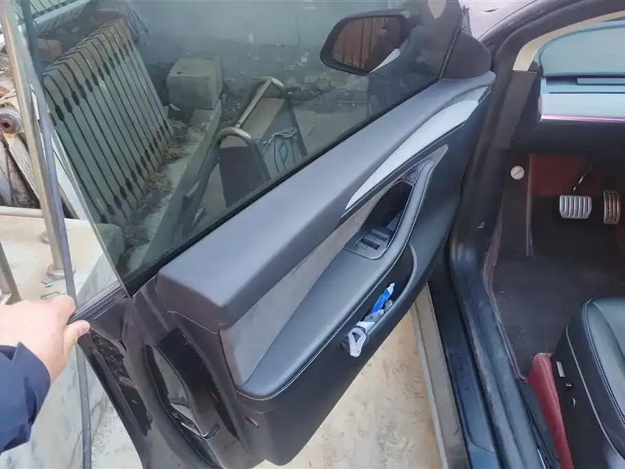 Tesla Model Y 2024 из CN, фото 3