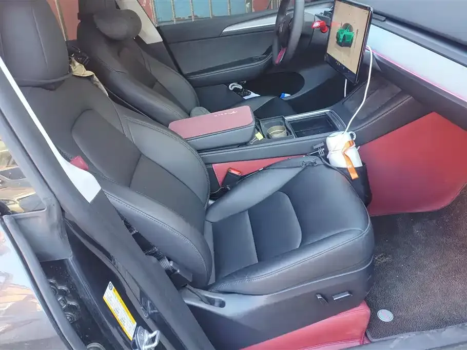Tesla Model Y 2024 из CN, фото 4