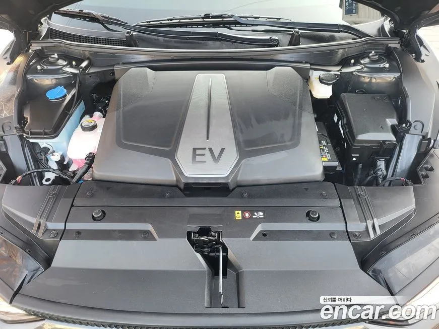 Kia EV6 — фото 9