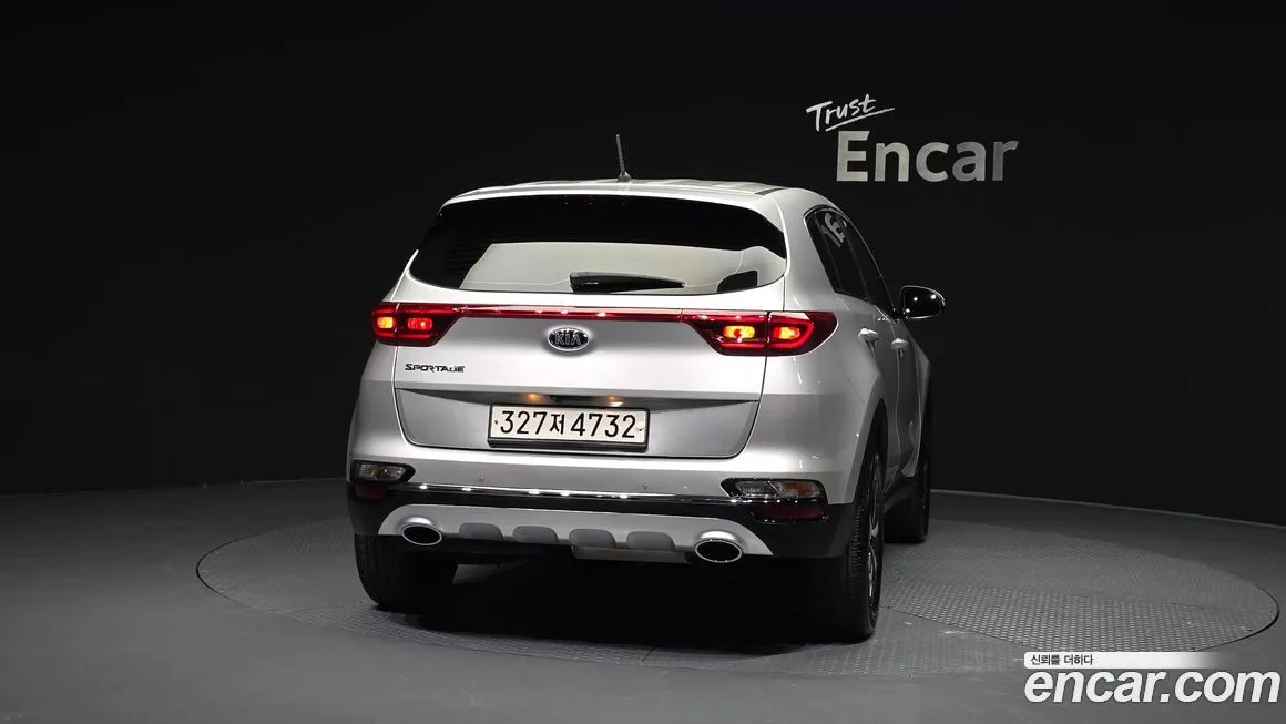 Kia Sportage — фото 7