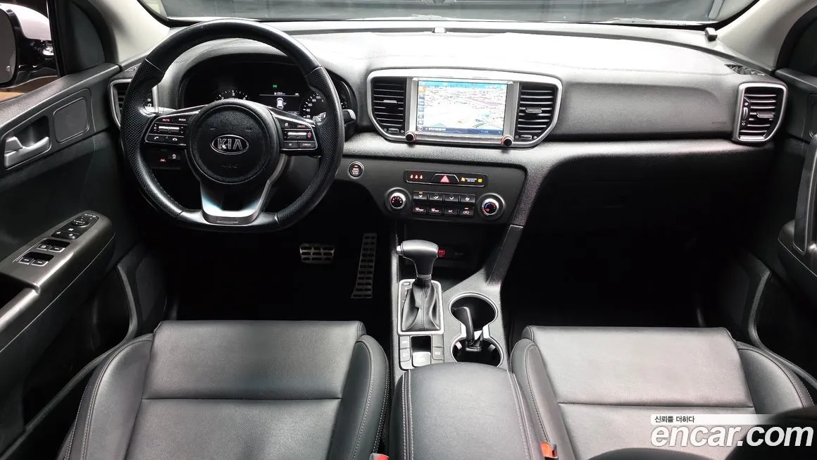 Kia Sportage — фото 8