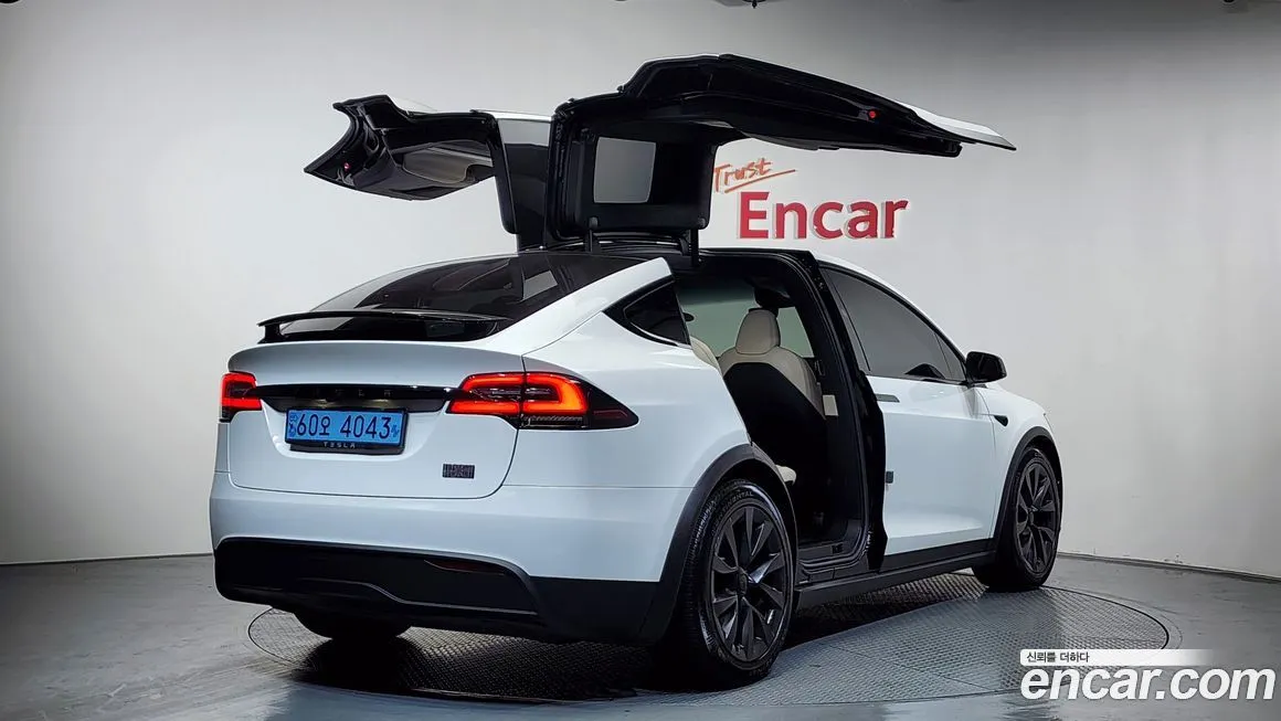 Tesla Model X 2023 из KR, фото 6