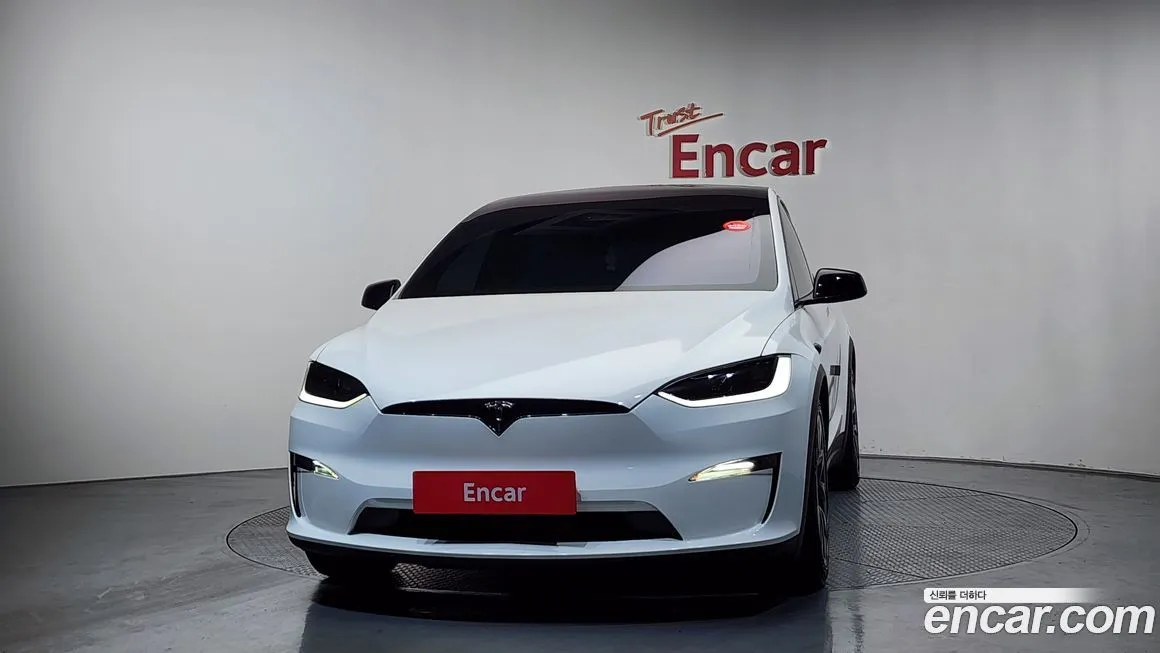 Tesla Model X 2023 из KR, фото 9