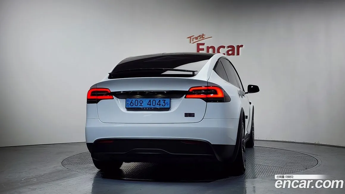 Tesla Model X 2023 из KR, фото 4
