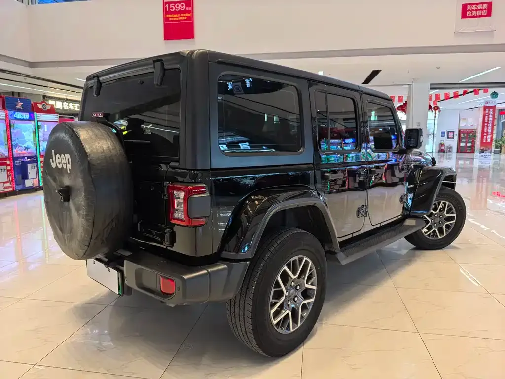 Jeep Wrangler PHEV 2022 из CN, фото 7