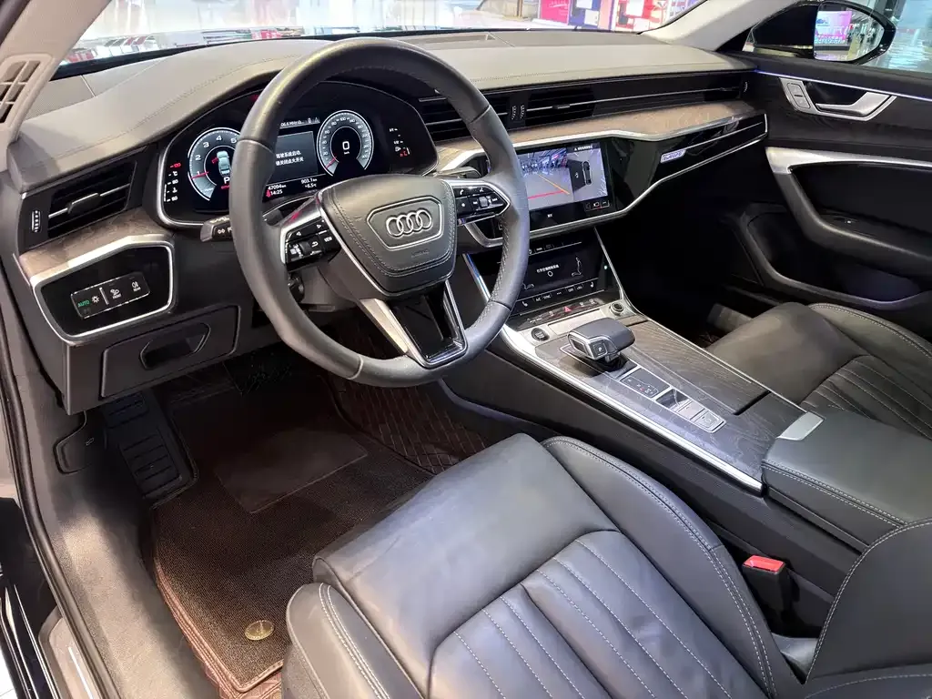 Audi A6L — фото 6