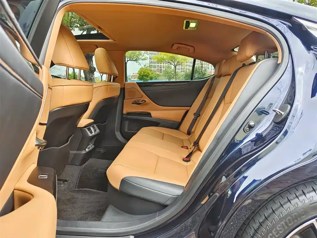 Lexus ES 2022 из CN, фото 5