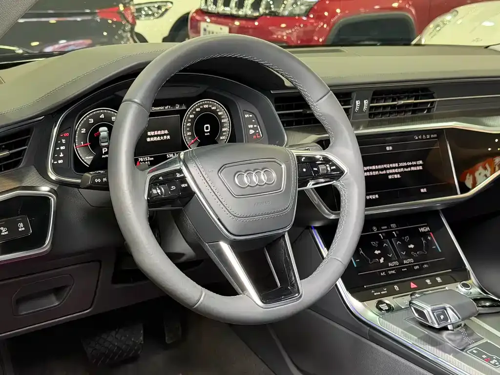 Audi A6L — фото 2