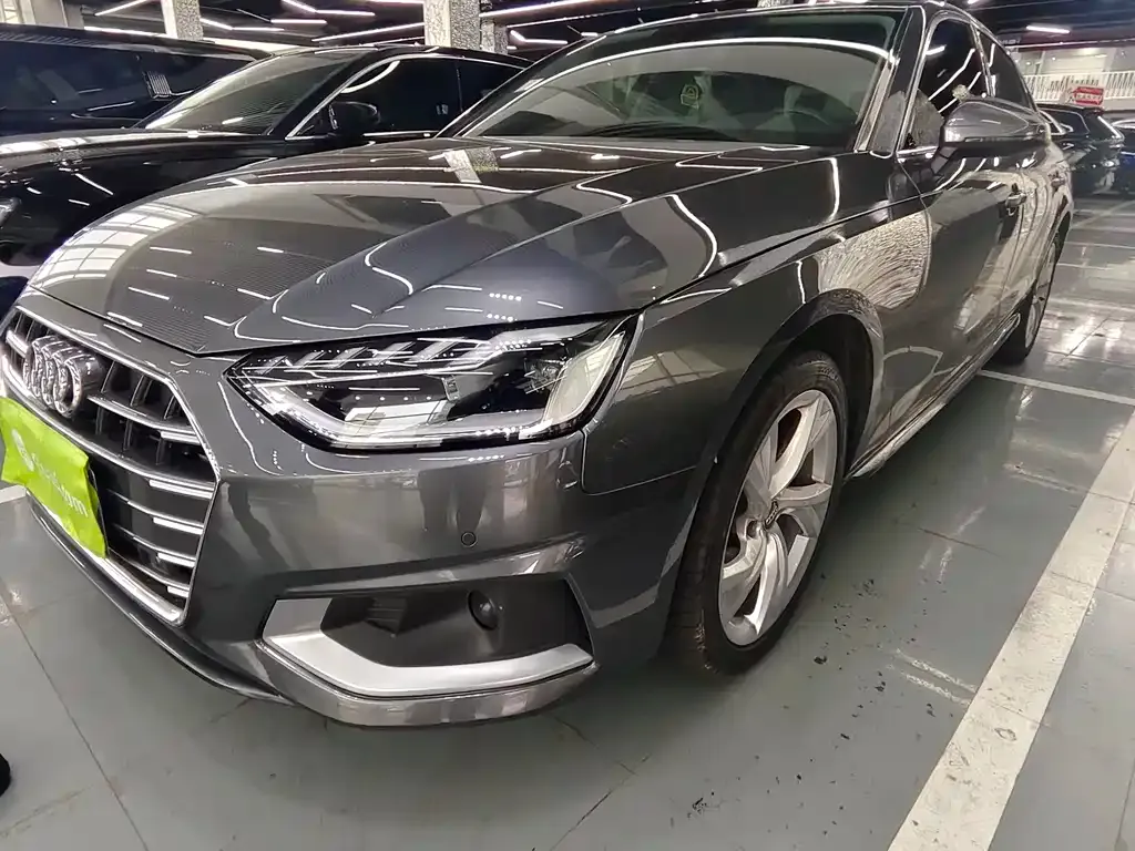 Audi A4L 2021 из CN, фото 1