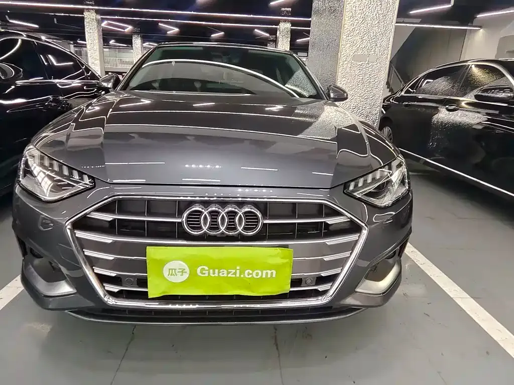 Audi A4L 2021 из CN, фото 7