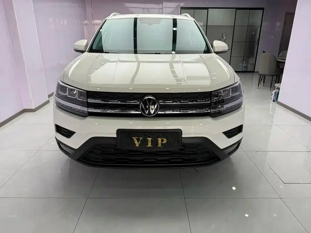 Volkswagen Tharu — фото 2