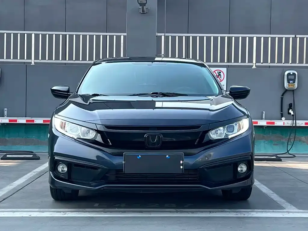 Honda Civic — фото 3