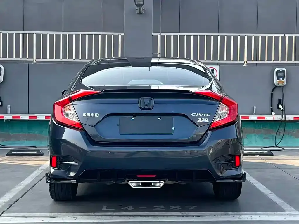 Honda Civic — фото 5