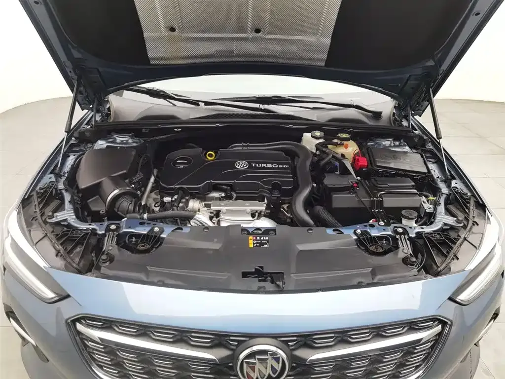 Buick Regal — фото 10