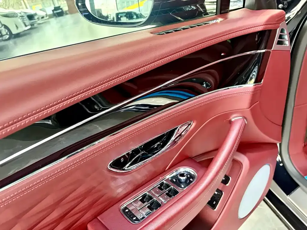 Bentley Flying Spur 2022 из CN, фото 8