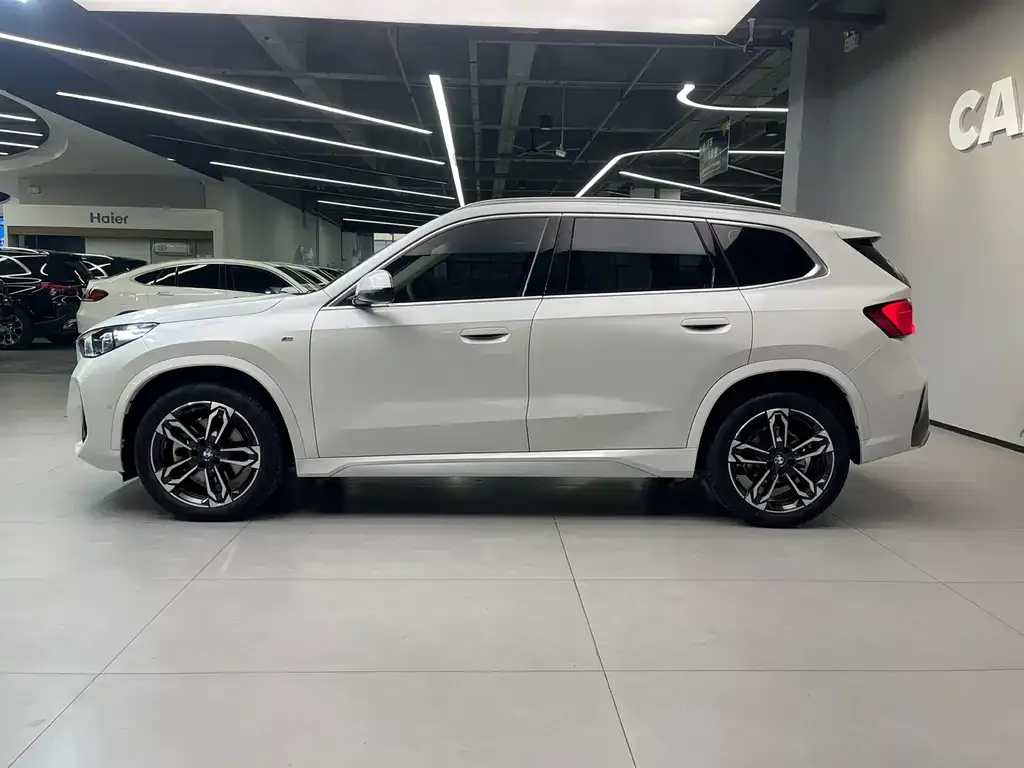 BMW X1 — фото 9