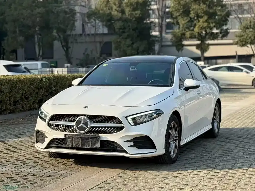 Mercedes-Benz A-Class — фото 1