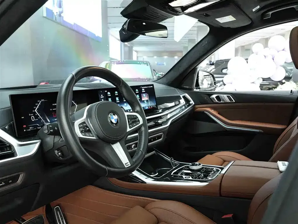 BMW X7 2024 из CN, фото 9
