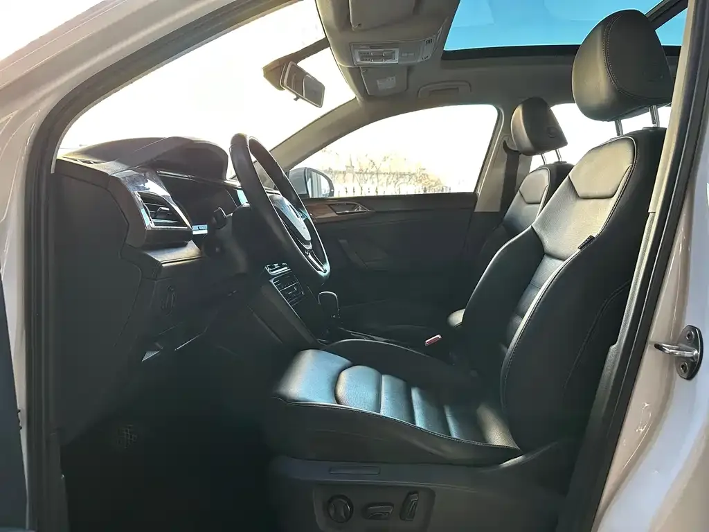 Volkswagen Tharu 2021 из CN, фото 6