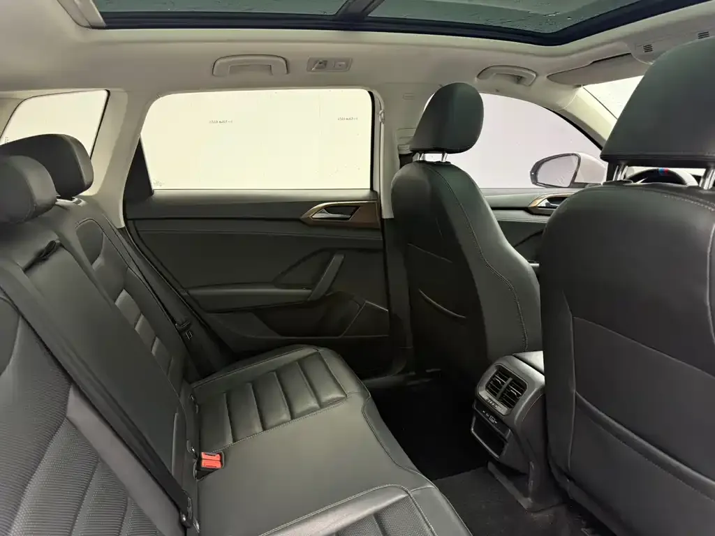 Volkswagen Tharu 2021 из CN, фото 2