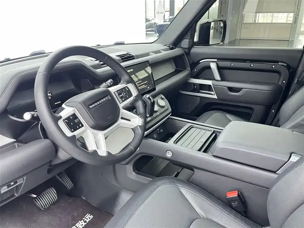 Land Rover Defender — фото 8