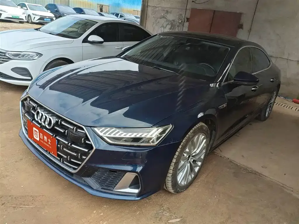 Audi A7L — фото 2