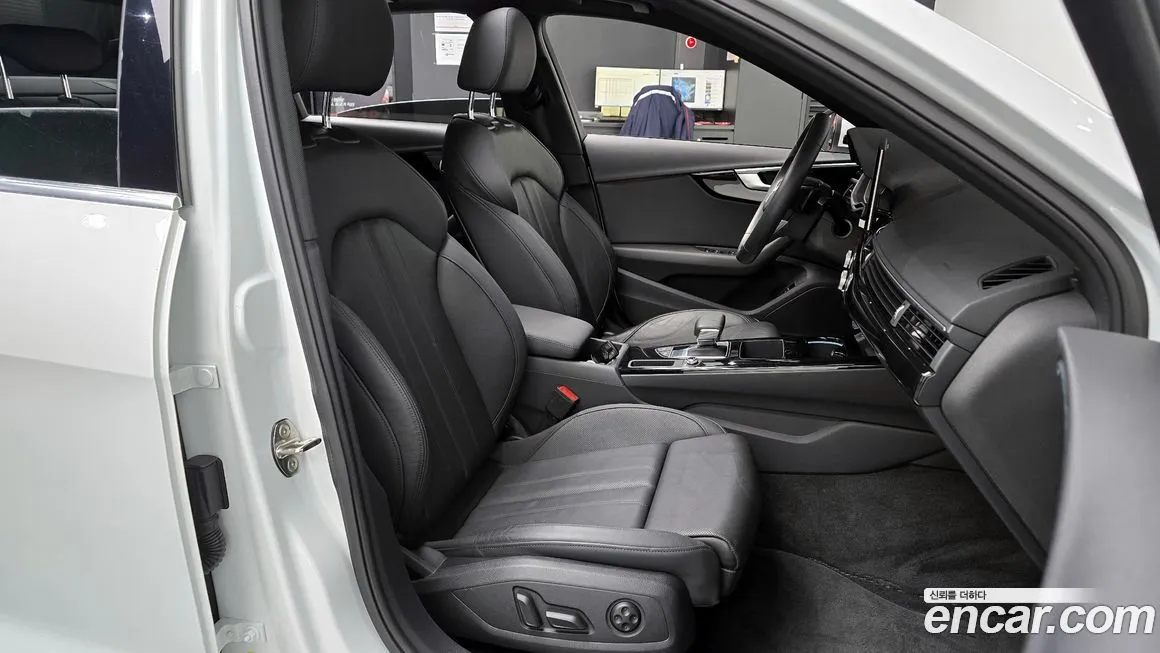 Audi A4 2021 из KR, фото 5