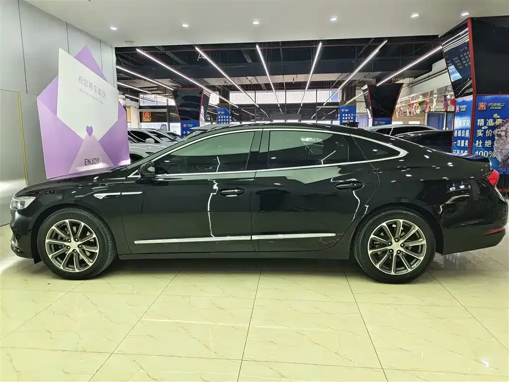 Buick LaCrosse 2023 из CN, фото 2