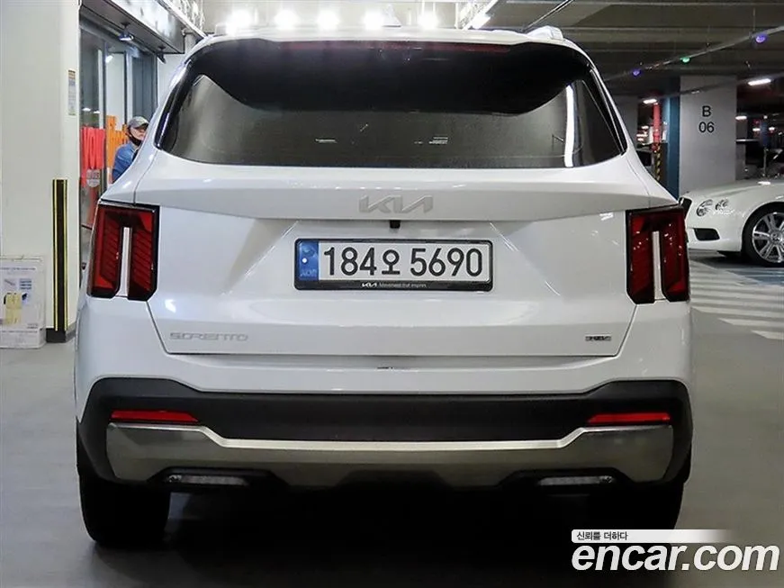 Kia Sorento — фото 5