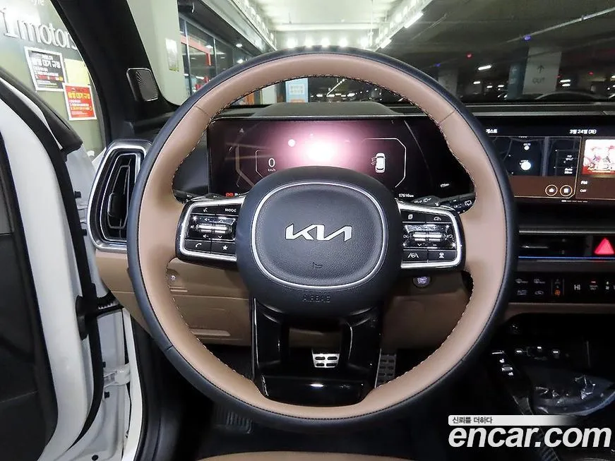 Kia Sorento — фото 9