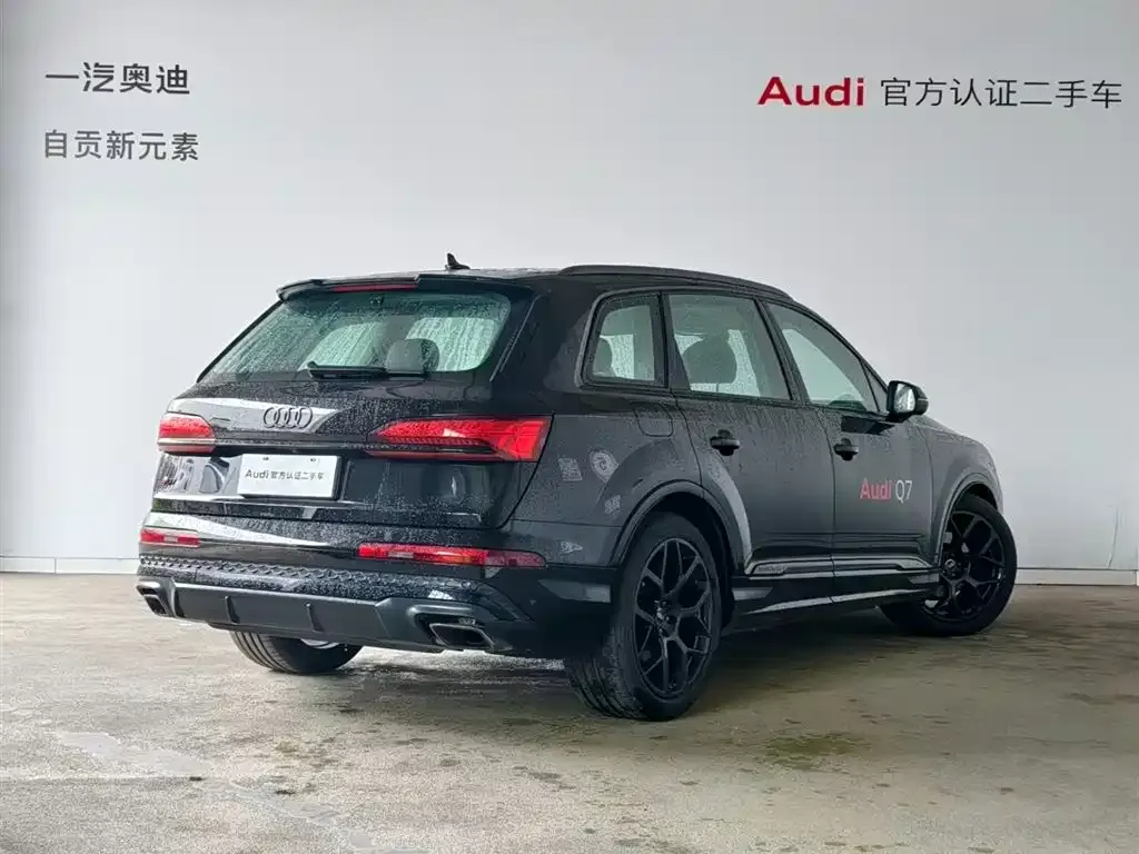 Audi Q7 — фото 8