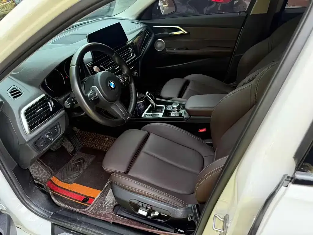 BMW 1 Series 2021 из CN, фото 5