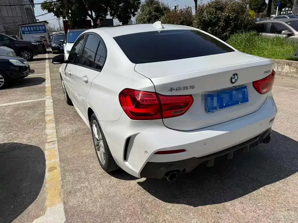 BMW 1 Series 2021 из CN, фото 4